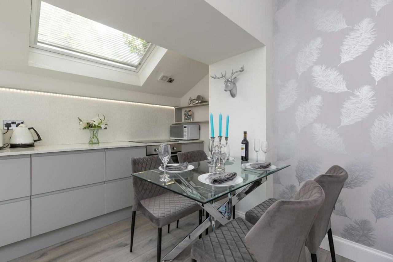 Altido Main Door Entrance Private Courtyard Apartment On The Park Edinburgh Exterior foto